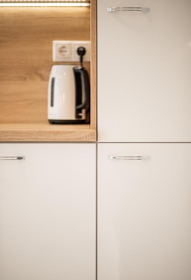 Jegmadar & Fekete Golya Apartmanok Mosonmagyaróvár Екстериор снимка