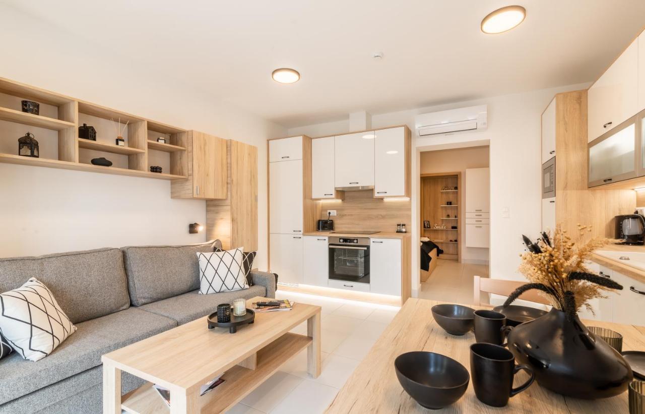 Jegmadar & Fekete Golya Apartmanok Mosonmagyaróvár Екстериор снимка